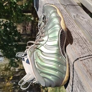 Foamposite Iridescent